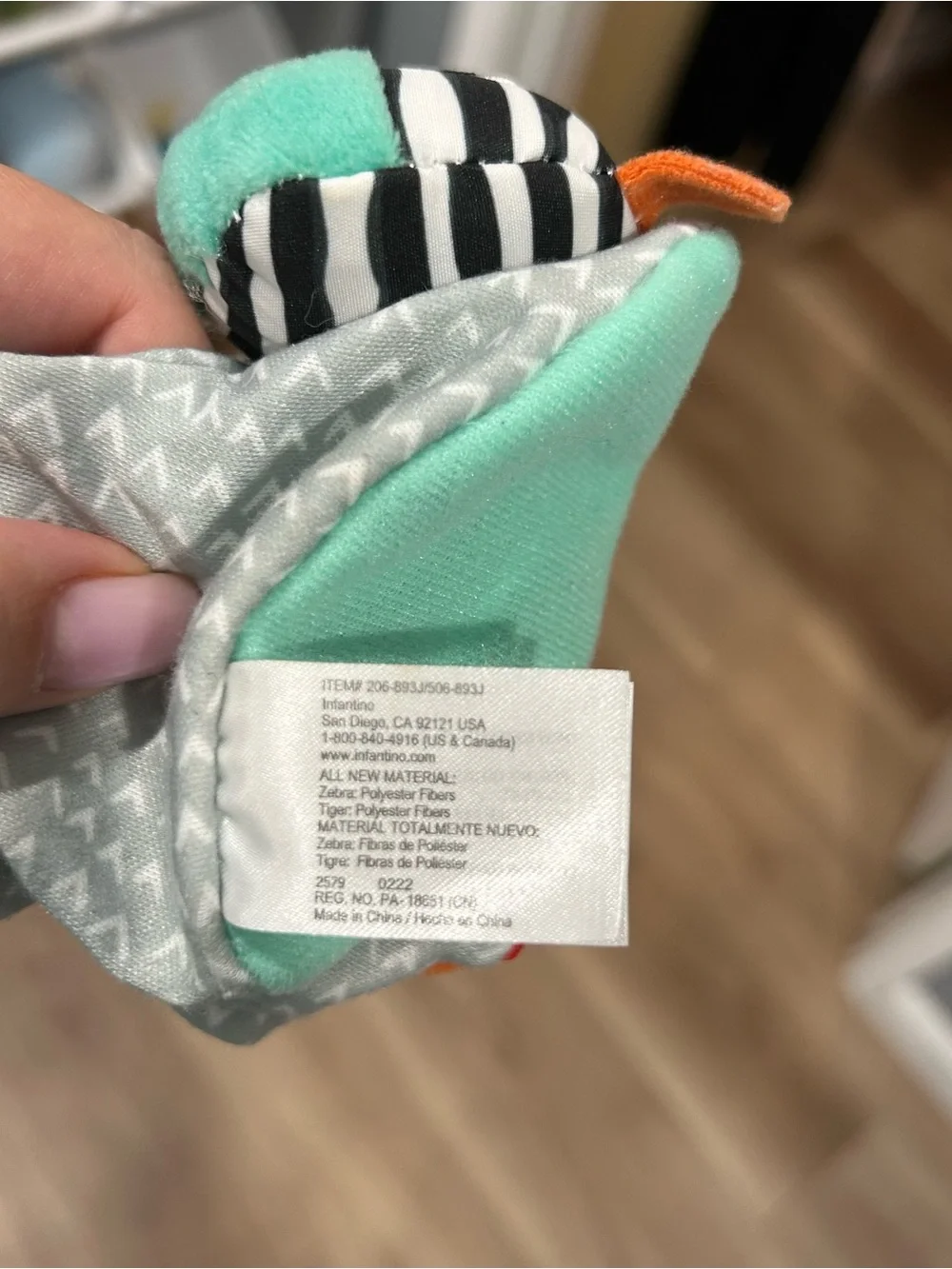 Infantino Sensory Rattle Crib Shoes Booties 0–6 Months New